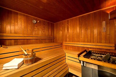 Leonardo Hotel Wolfsburg City Center sauna