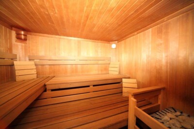 Golf and Skipension Krug sauna