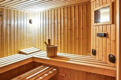 Ramada by Wyndham Dubai Deira sauna