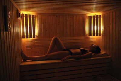 Spa Les Bains Douches sauna