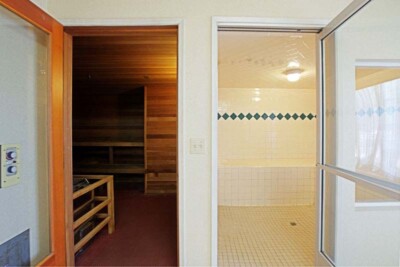 Americas Best Value Inn sauna