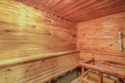 Super 8 by Wyndham Duluth sauna