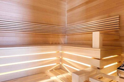 Imperia Hotel et Suites Boucherville sauna