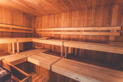 Glacier House Hotel and Resort sauna