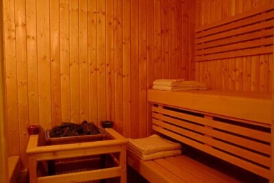 Oum Palace Hotel and Spa sauna