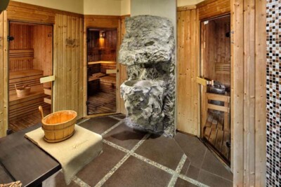 La Contessa Castle Hotel and Event Center sauna