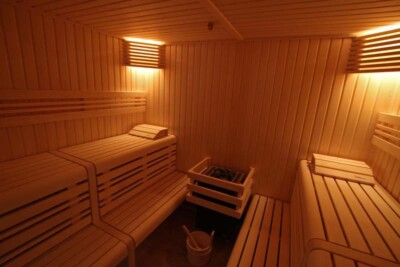 Le M Hotel sauna