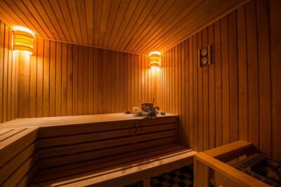 Promenade Hotel sauna
