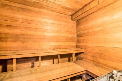 Quality Inn and Suites sauna