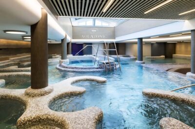 Les Thermes Marins interior