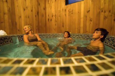 Parklands Motor Lodge interior