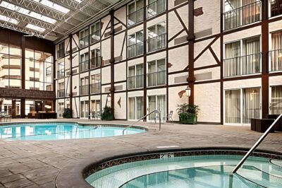 Best Western Plus The Normandy Inn interior