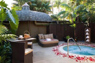 Paradise Point Resort and Spa interior