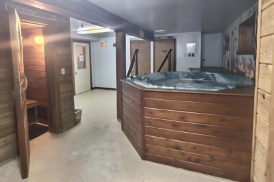 Mountain Sports Inn interior
