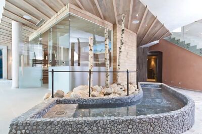 Hotel Lumberger Hof interior