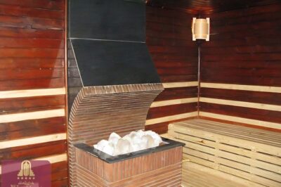 Parsian Esteghlal International Hotel interior