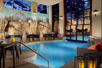 Snake River Lodge and Spa interior