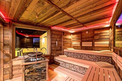 Hotel Jennys Schlossl interior